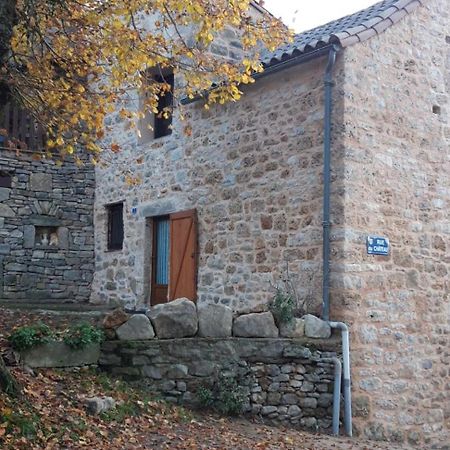Gite Le Jaya Saint-Georges-de-Luzençon Екстериор снимка