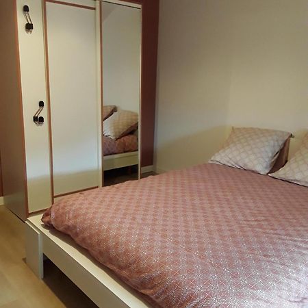 Gite Le Jaya Saint-Georges-de-Luzençon Екстериор снимка
