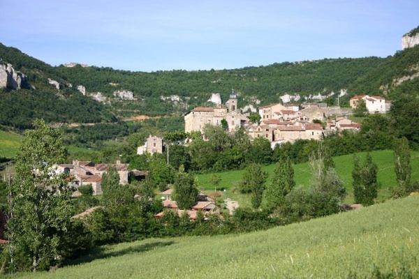 Gite Le Jaya Saint-Georges-de-Luzençon Екстериор снимка