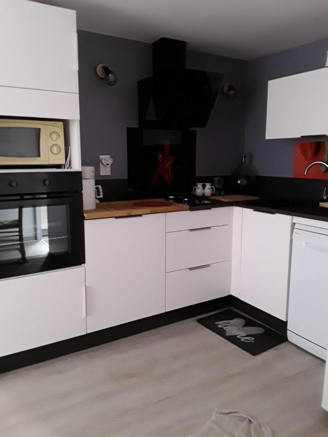 Gite Le Jaya Saint-Georges-de-Luzençon Екстериор снимка