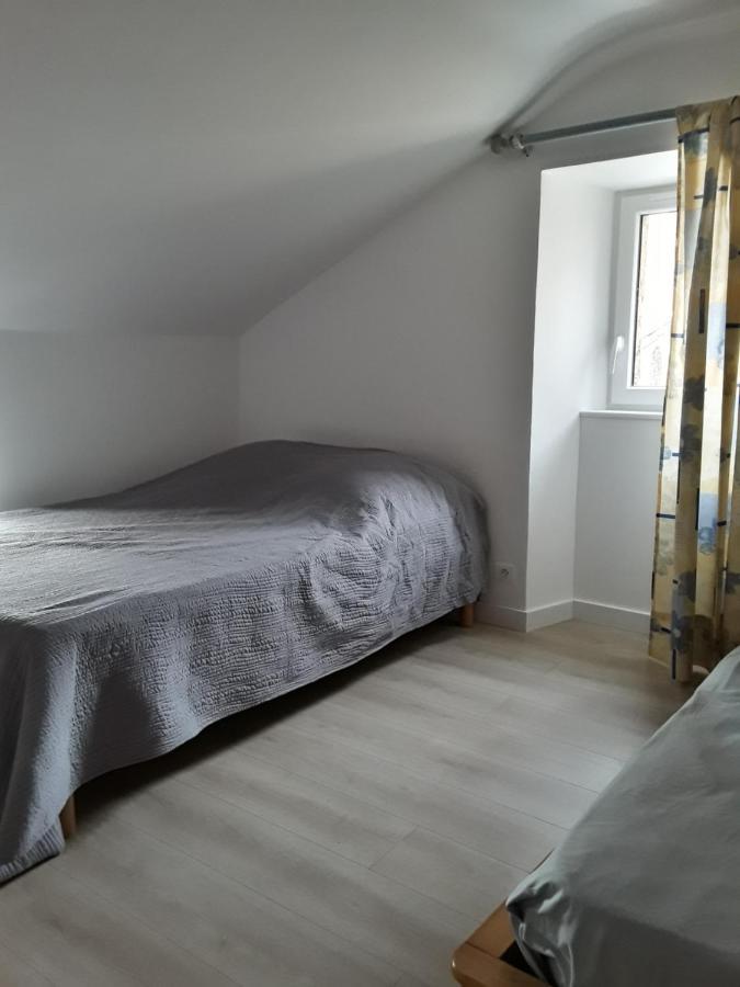 Gite Le Jaya Saint-Georges-de-Luzençon Екстериор снимка
